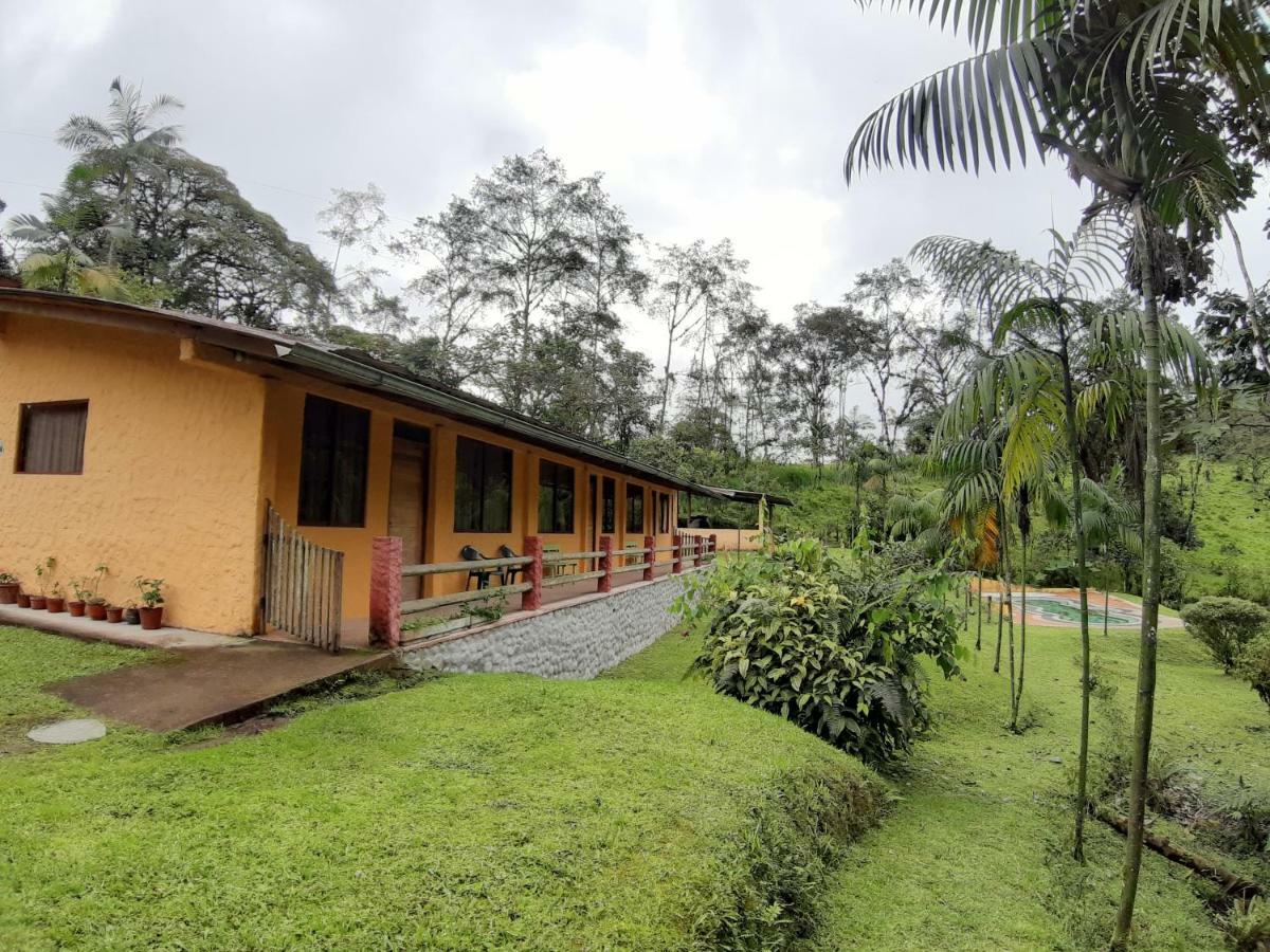 Mindo Loma Bird Lodge Exterior photo